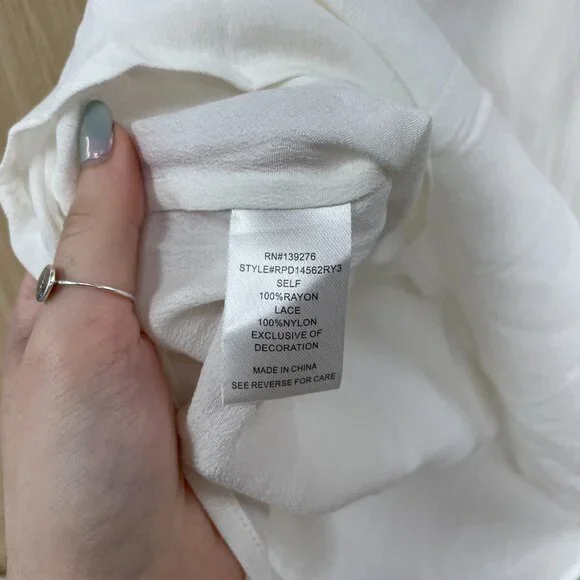 Dnaiel Rainn White Lace Blouse Size M NWT - Picture 5 of 5